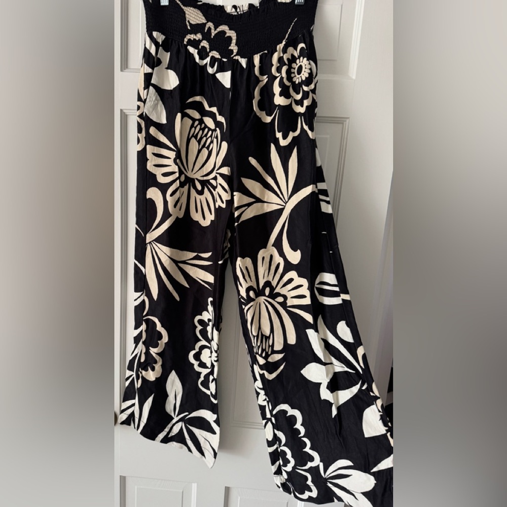 Floral Black and White Women's Pants-Anthropology